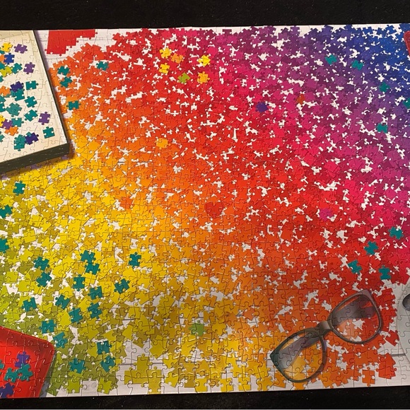 Puzzle Rainbow 1,000 Piece Jigsaw Puzzle - Picture 4 of 6